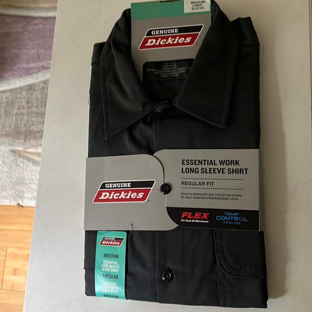 Genuine Dickies Men’s Work Shirt.